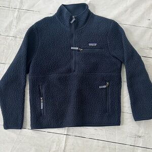 Patagonia Navy Retro Pile Marsupial Fleece Half-Zip Pullover with pouch pocket